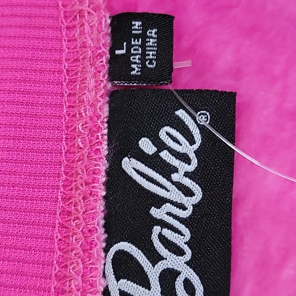 Barbie sweater and shorts set - Picture 4 of 6